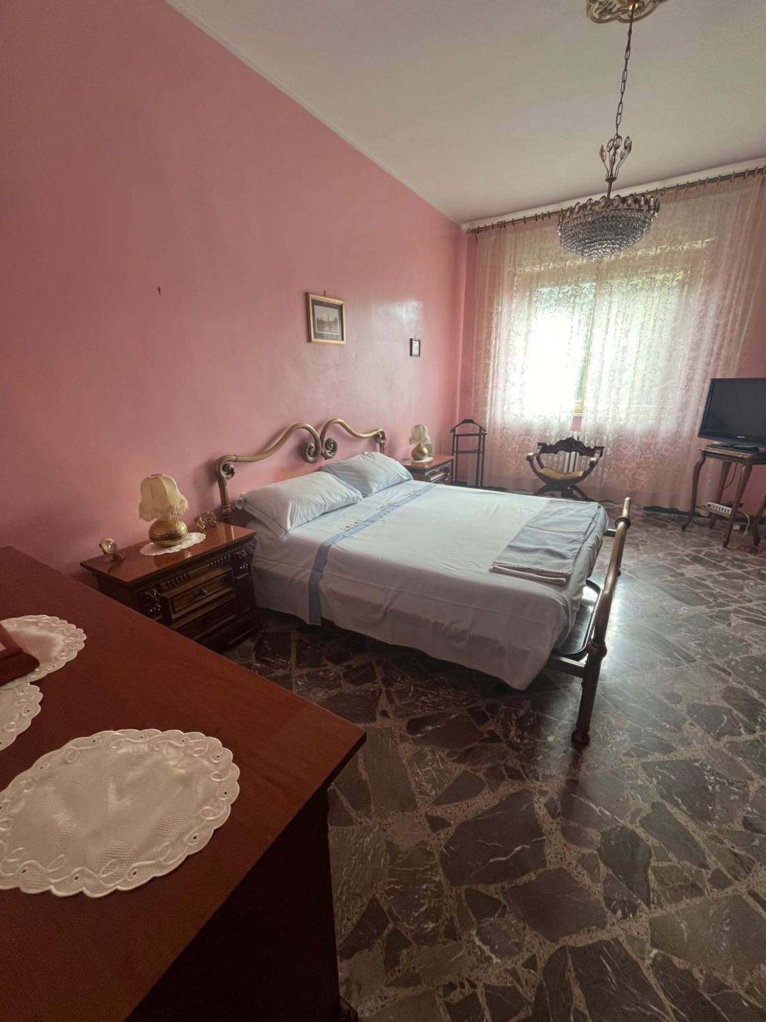 La Casa Di Anna Apartment บรินดิซิ ภายนอก รูปภาพ