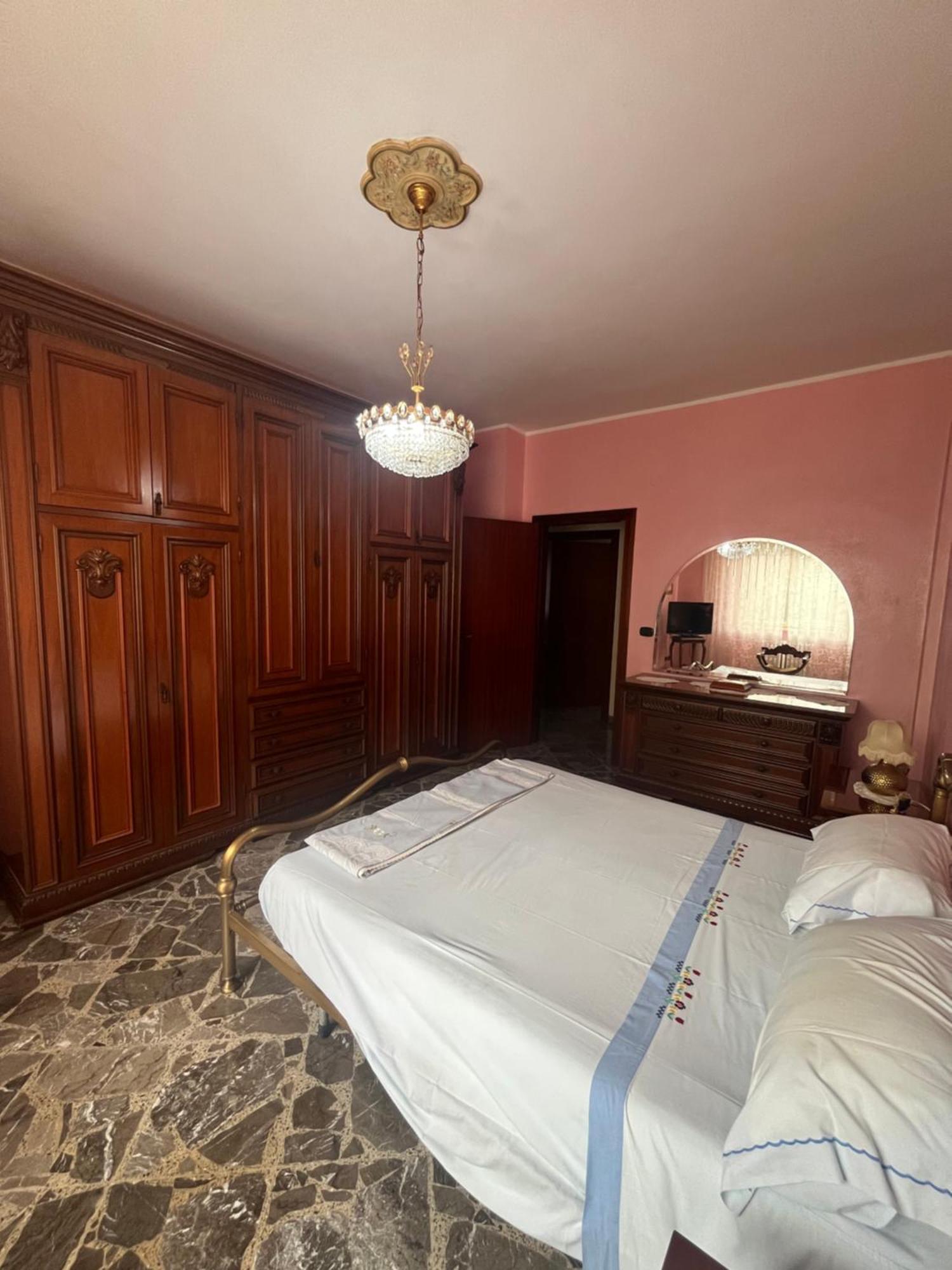 La Casa Di Anna Apartment บรินดิซิ ภายนอก รูปภาพ